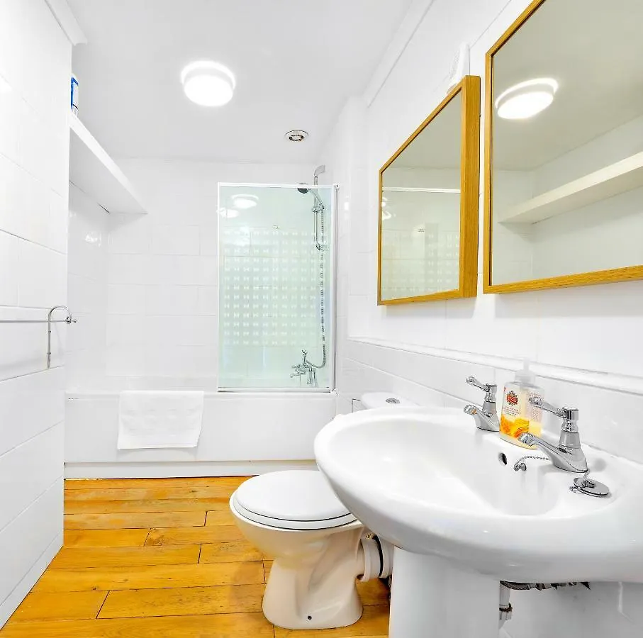 Royal Mile View Apartment Edinburgh